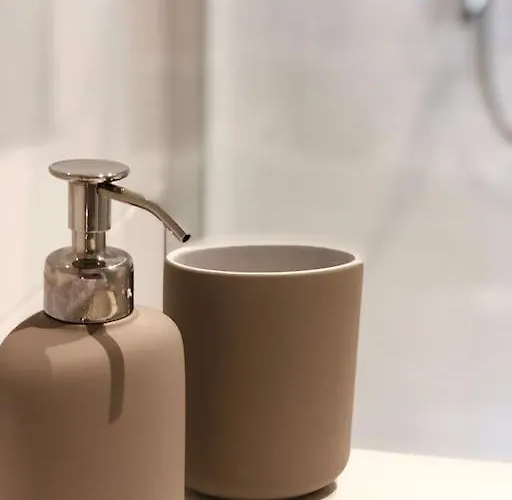 Kuferzeile Seenähe * Gmunden