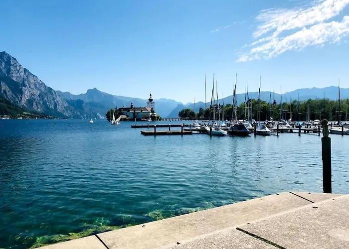 Kuferzeile Seenähe Gmunden